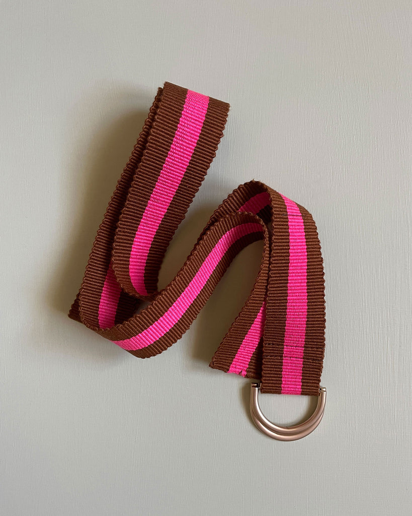 ALMOND BRIGHT PINK