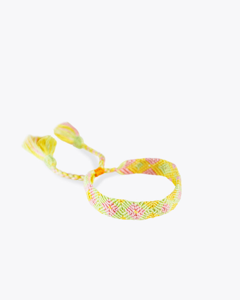LEMON BLUSH PISTACHIO