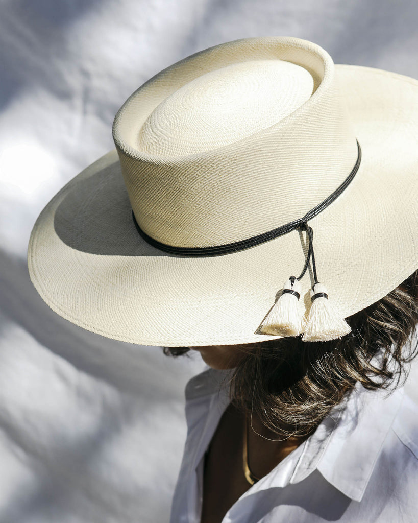 NATURAL WITH BLACK CORD