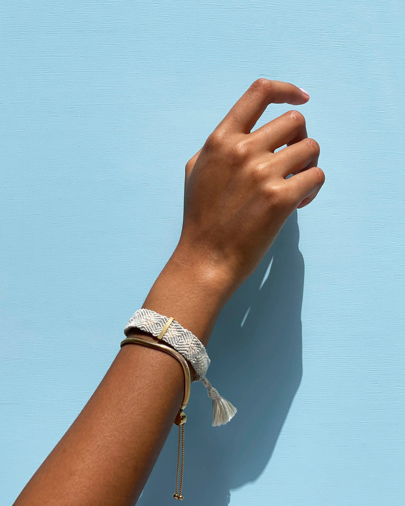 LIGHT GREY & CREAM